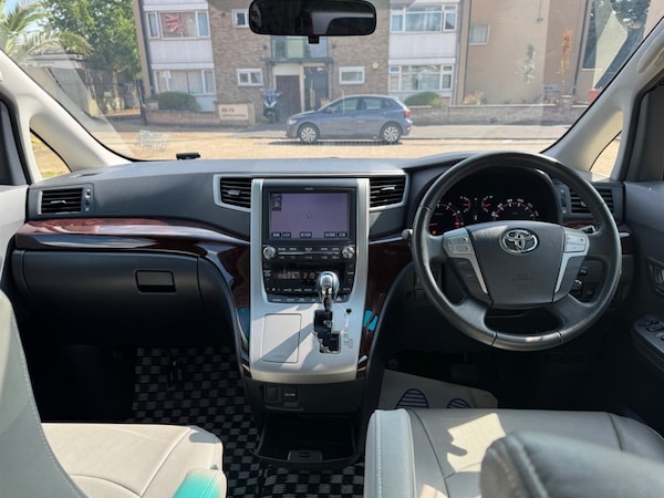 Used Toyota Alphard 2013 for sale - 75570160: Photo 39