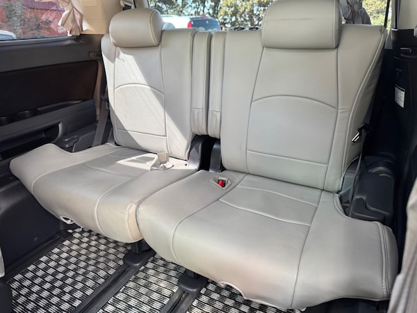 Used Toyota Alphard 2013 for sale - 75570160: Photo 52