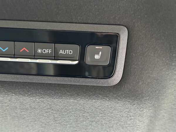 Used Toyota Voxy 2024 for sale - 75572253: Photo 59