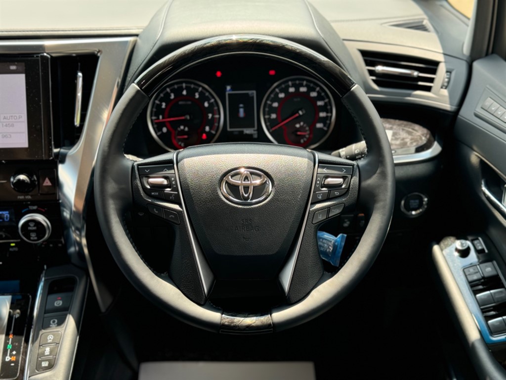 Used Toyota Alphard 2024 for sale - 77513894: Photo 10