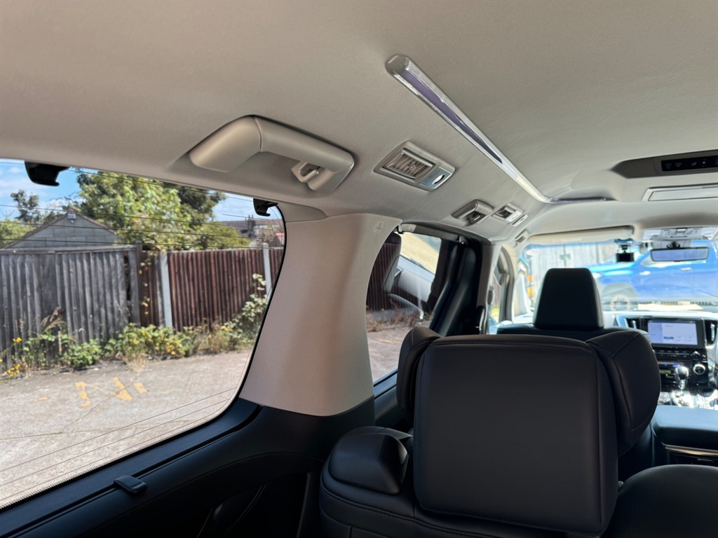 Used Toyota Alphard 2024 for sale - 77513894: Photo 37