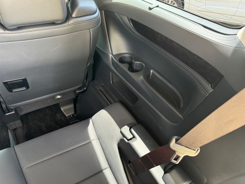 Used Toyota Alphard 2024 for sale - 77513894: Photo 39