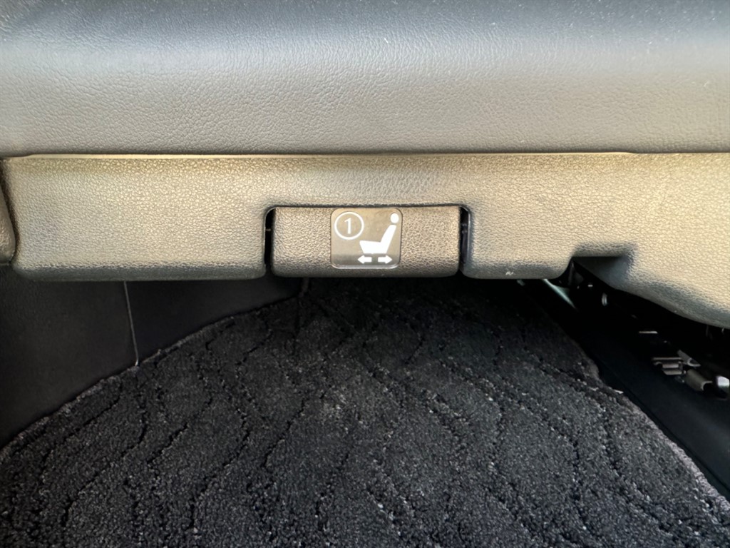 Used Toyota Alphard 2024 for sale - 77513894: Photo 46