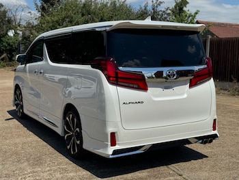 Used Toyota Alphard 2023 for sale - 77513894: Photo