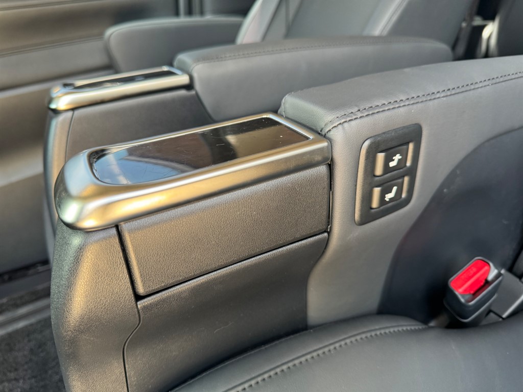 Used Toyota Alphard 2024 for sale - 77513894: Photo 52