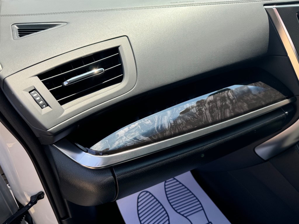 Used Toyota Alphard 2024 for sale - 77513894: Photo 61