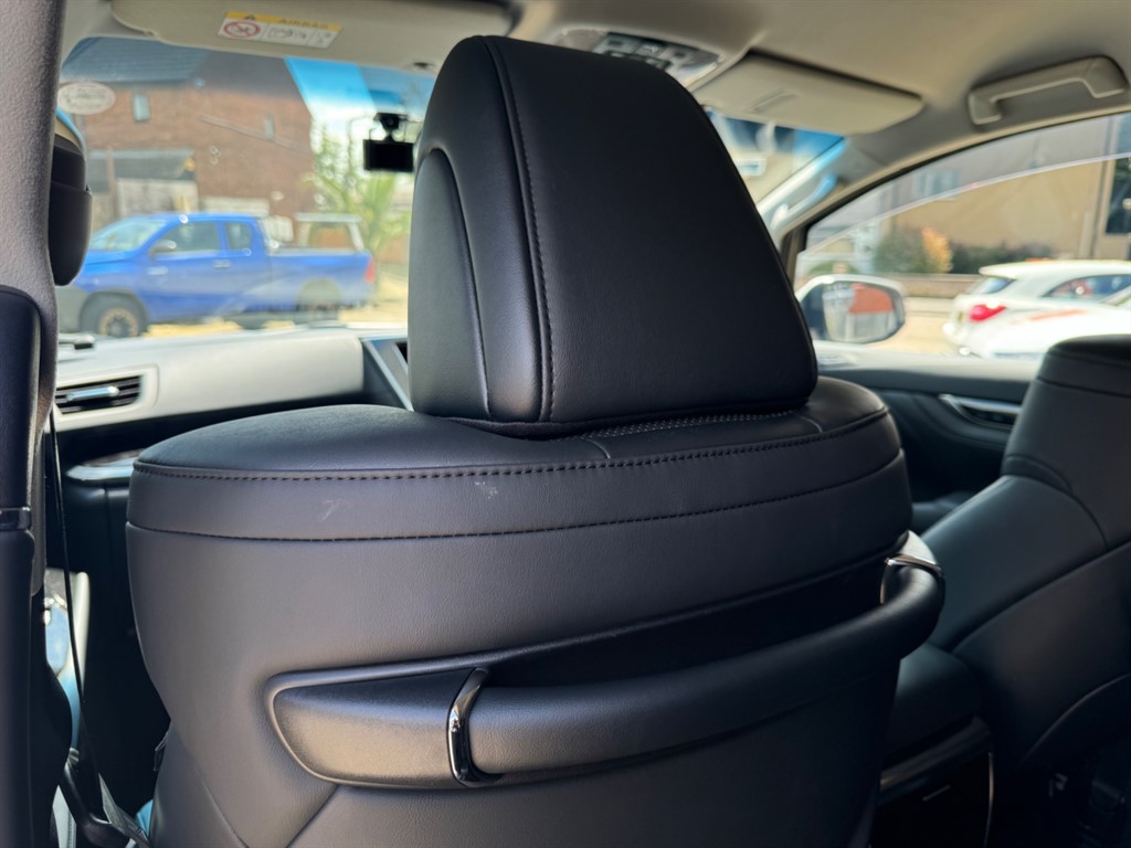 Used Toyota Alphard 2024 for sale - 77513894: Photo 63