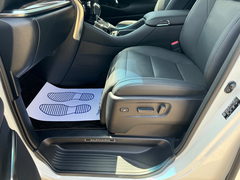 Used Toyota Alphard 2024 for sale - 77513894: Photo 69