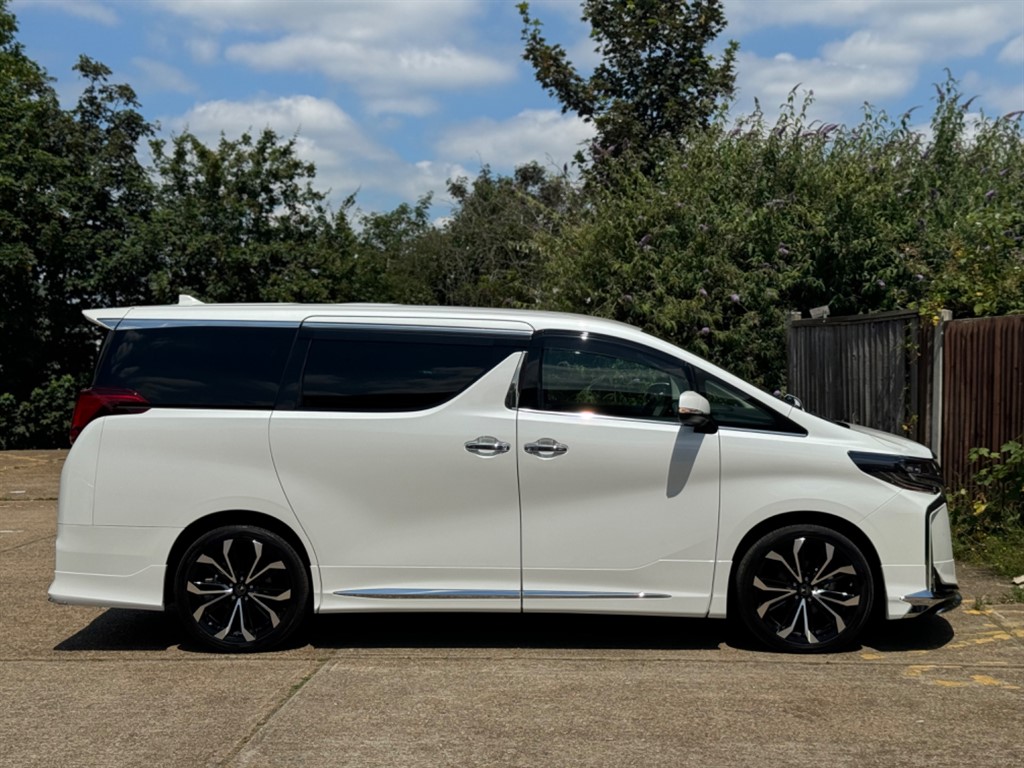 Used Toyota Alphard 2024 for sale - 77513894: Photo 7