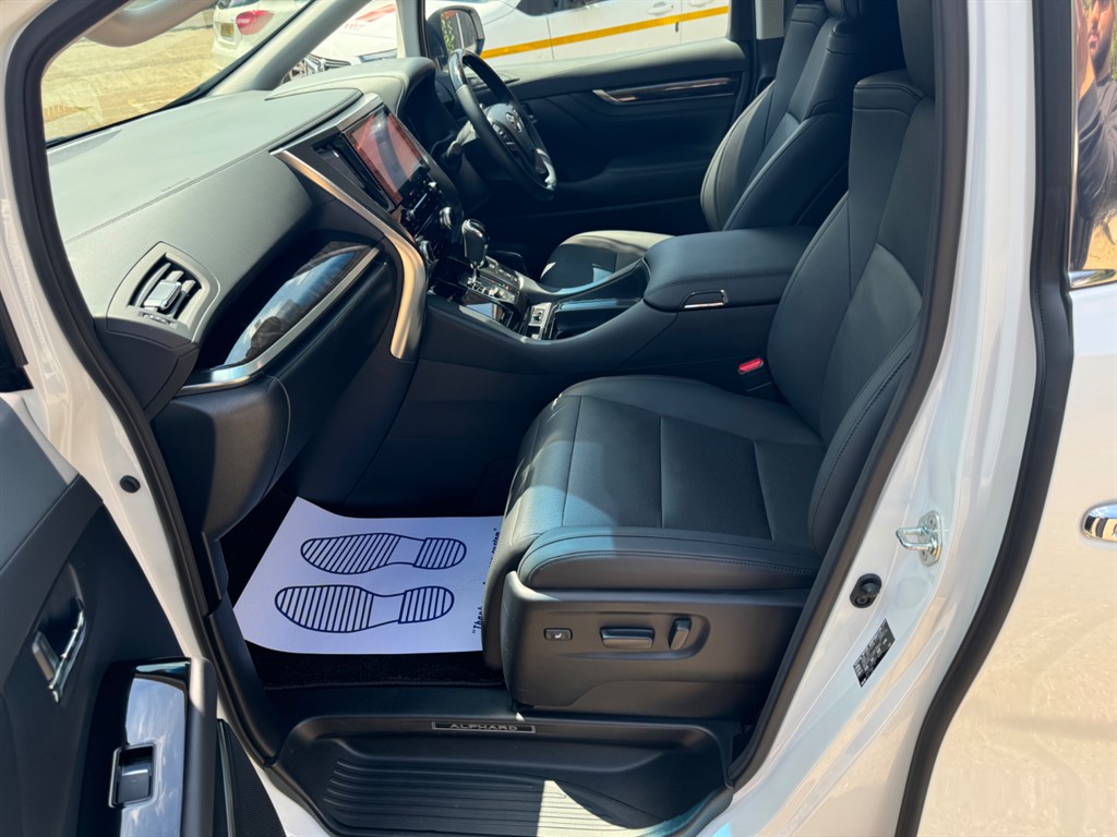 Used Toyota Alphard 2024 for sale - 77513894: Photo 70