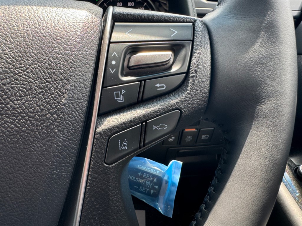 Used Toyota Alphard 2024 for sale - 77513894: Photo 76