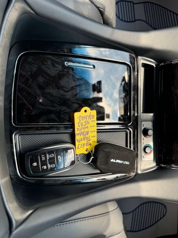 Used Toyota Alphard 2024 for sale - 77513894: Photo 86