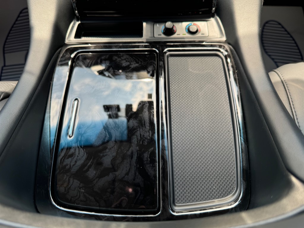 Used Toyota Alphard 2024 for sale - 77513894: Photo 88