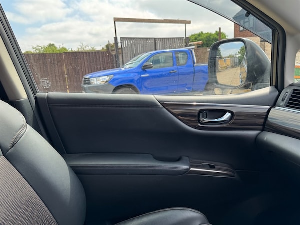 Used Nissan Elgrand 2019 for sale - 75570381: Photo 34