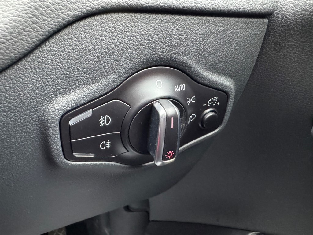 Used Audi Q5 2015 for sale - 77592480: Photo 42