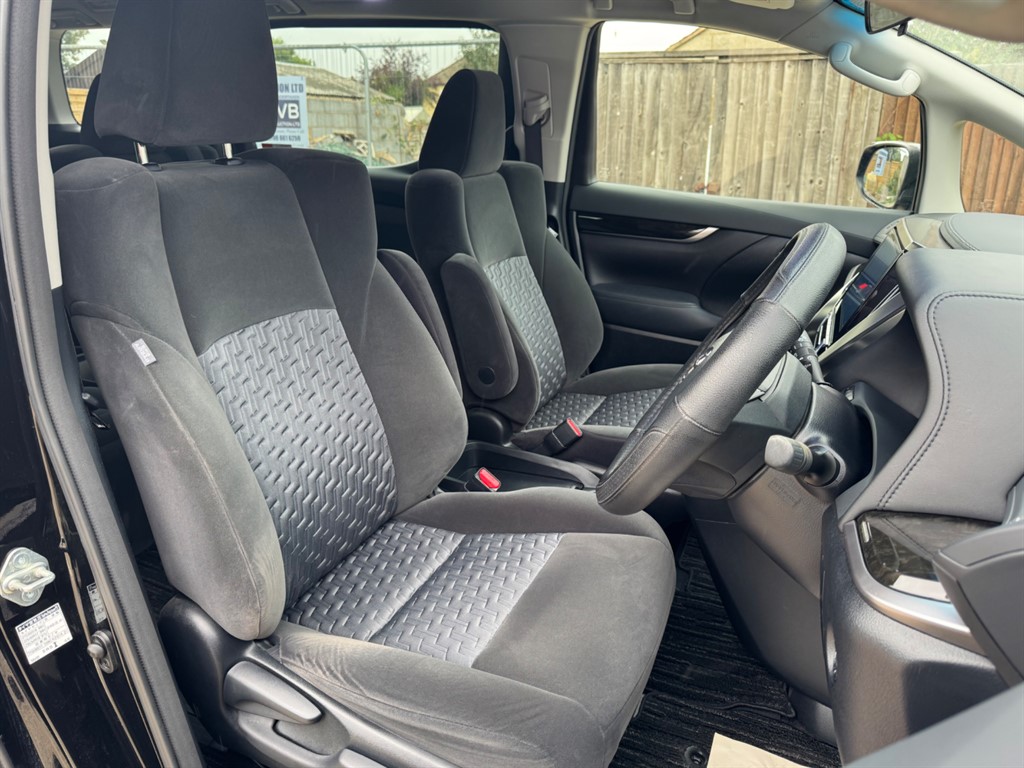 Used Toyota Alphard 2016 for sale - 76428372: Photo 11
