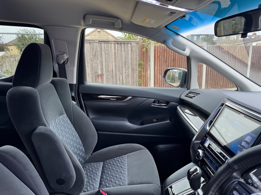 Used Toyota Alphard 2016 for sale - 76428372: Photo 14