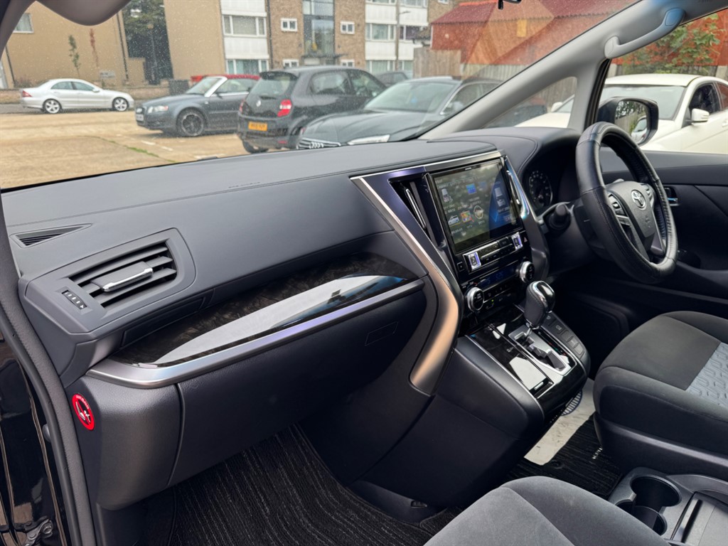 Used Toyota Alphard 2016 for sale - 76428372: Photo 18