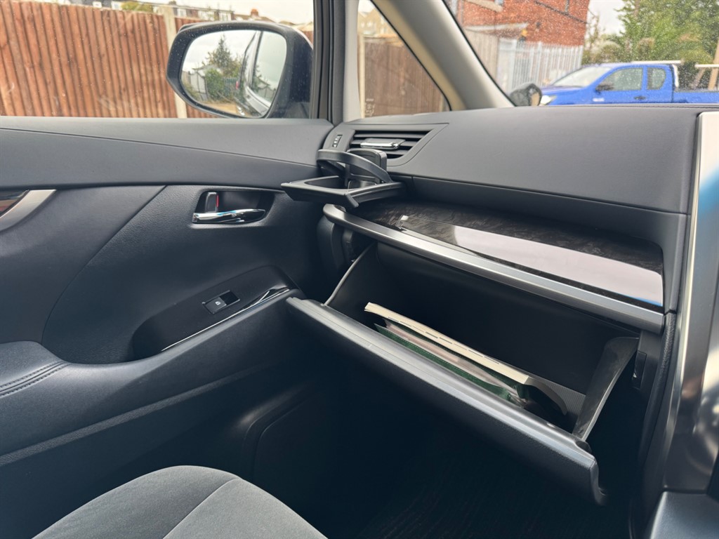 Used Toyota Alphard 2016 for sale - 76428372: Photo 21