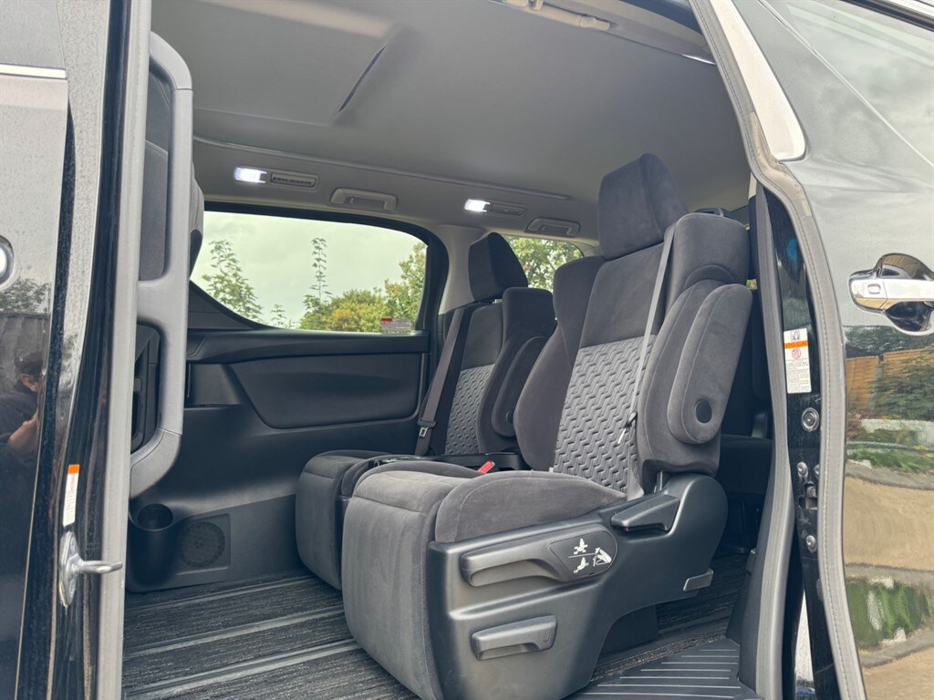 Used Toyota Alphard 2016 for sale - 76428372: Photo 42