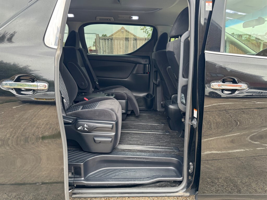 Used Toyota Alphard 2016 for sale - 76428372: Photo 46