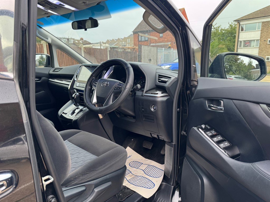 Used Toyota Alphard 2016 for sale - 76428372: Photo 9