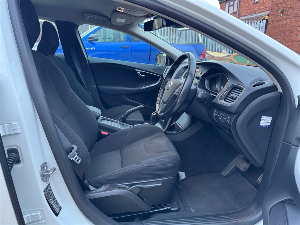 Used Volvo S40 2024 for sale - 76487682: Photo 10