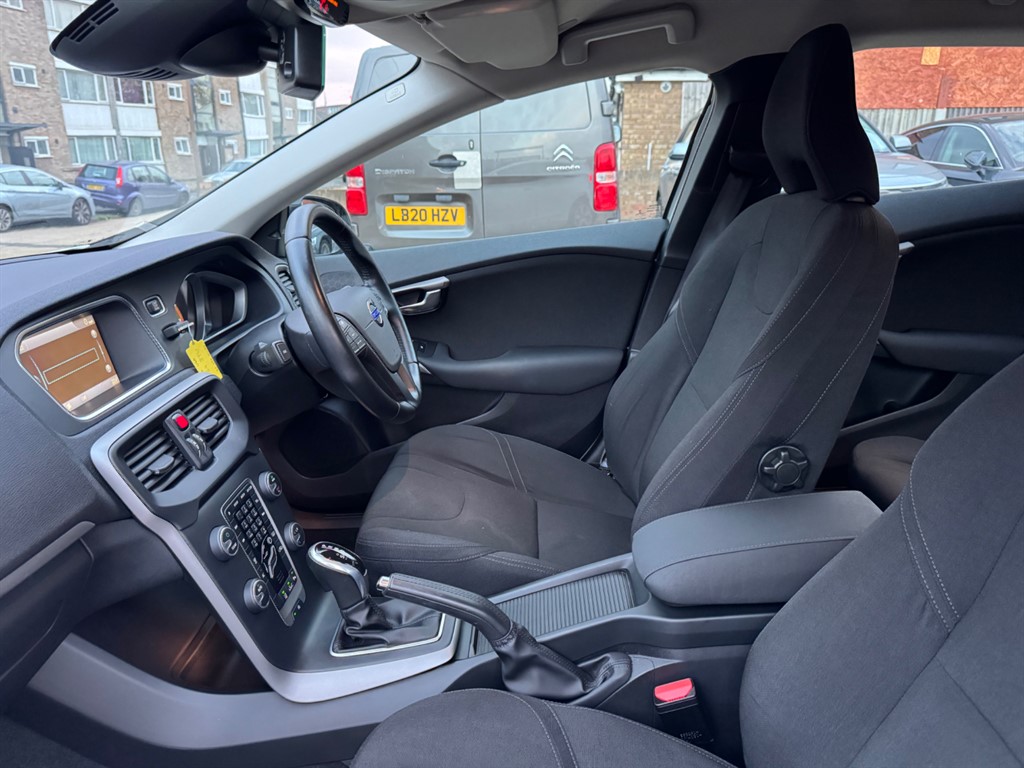 Used Volvo S40 2024 for sale - 76487682: Photo 17