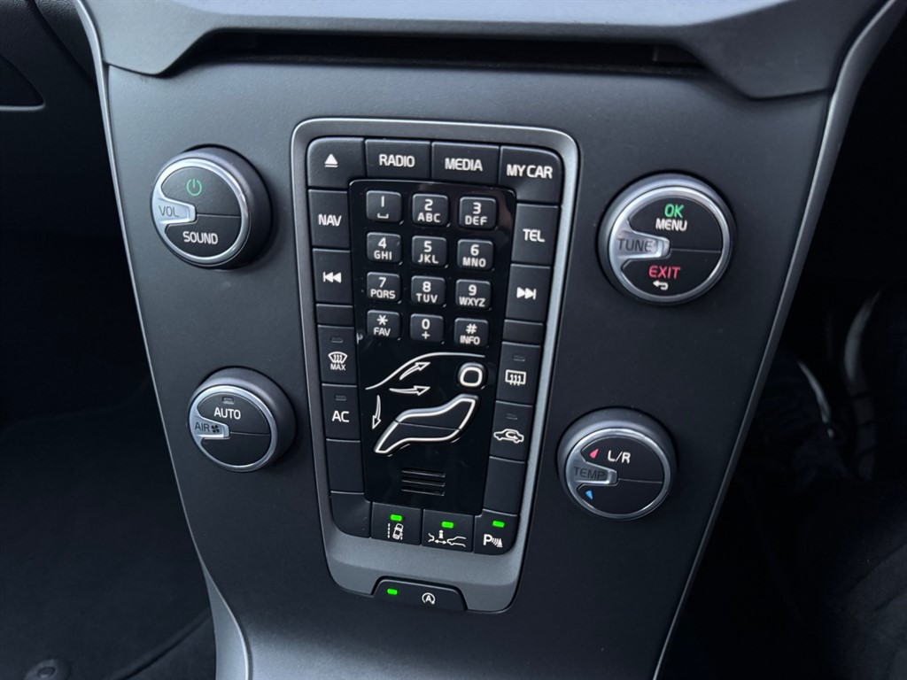 Used Volvo S40 2024 for sale - 76487682: Photo 24