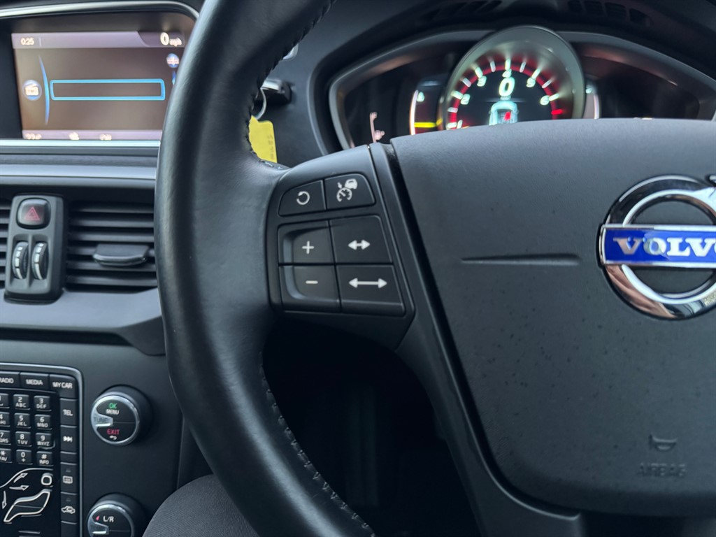 Used Volvo S40 2024 for sale - 76487682: Photo 31