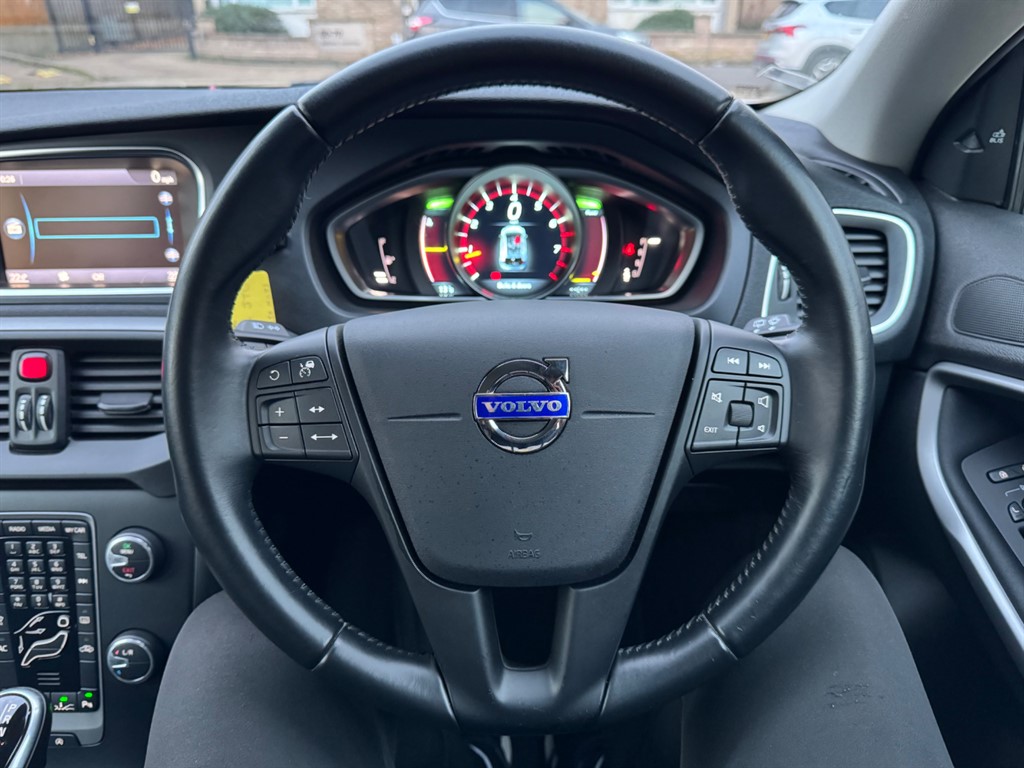 Used Volvo S40 2024 for sale - 76487682: Photo 33