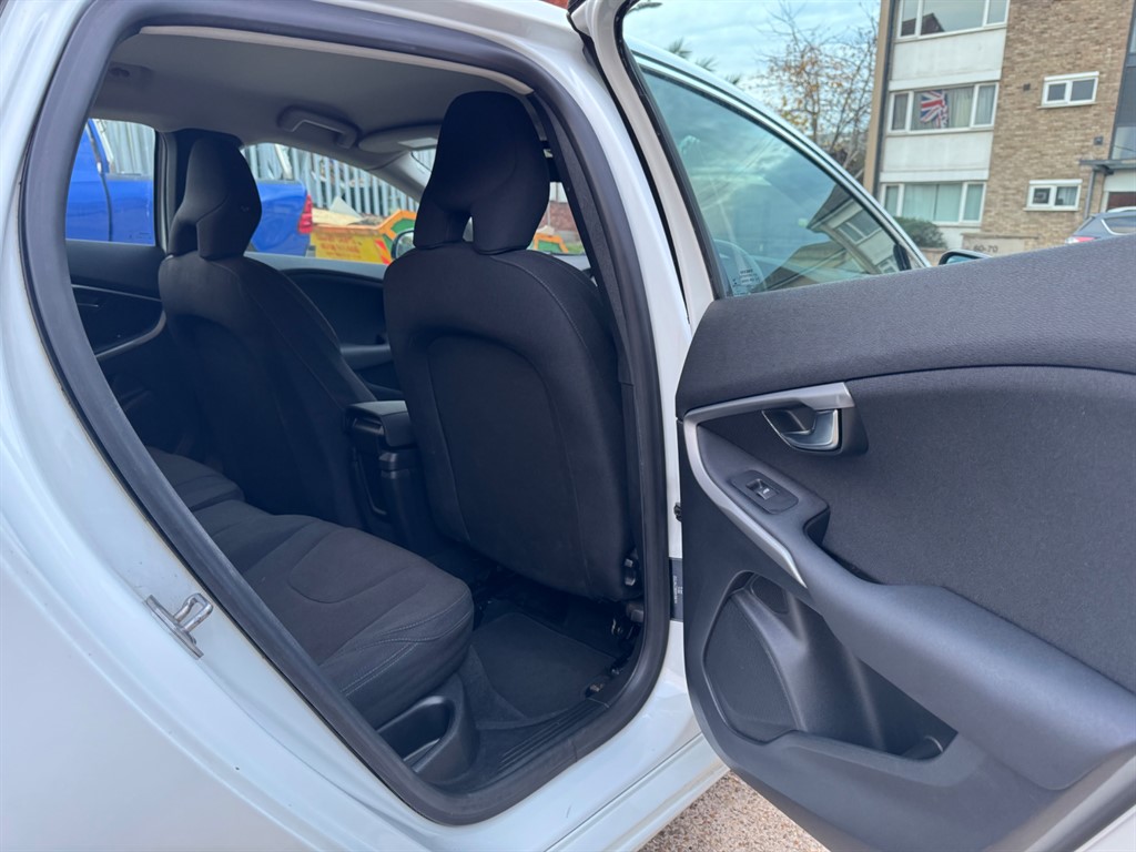 Used Volvo S40 2024 for sale - 76487682: Photo 38