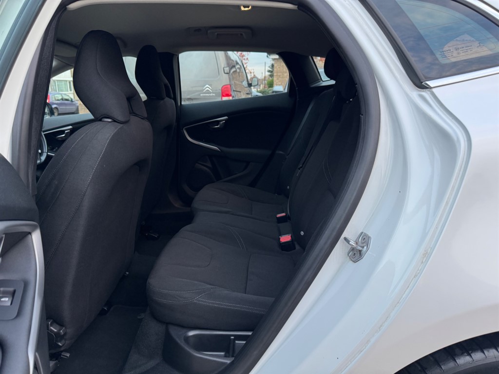 Used Volvo S40 2024 for sale - 76487682: Photo 44