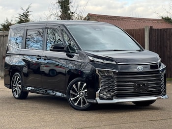 Used Toyota Voxy 2024 for sale - 75570237: Photo