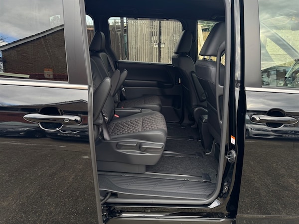 Used Toyota Voxy 2024 for sale - 75570237: Photo 41