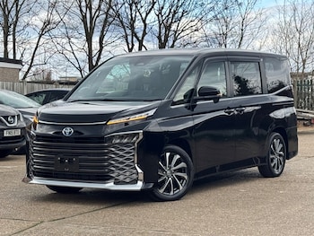 Used Toyota Voxy 2024 for sale - 75570237: Photo