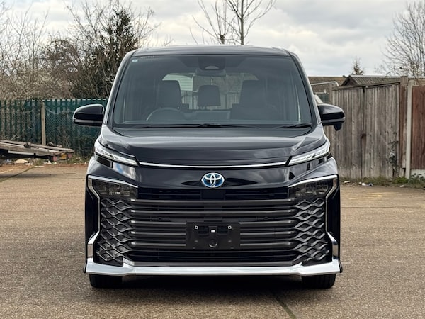 Used Toyota Voxy 2024 for sale - 75570237: Photo 62