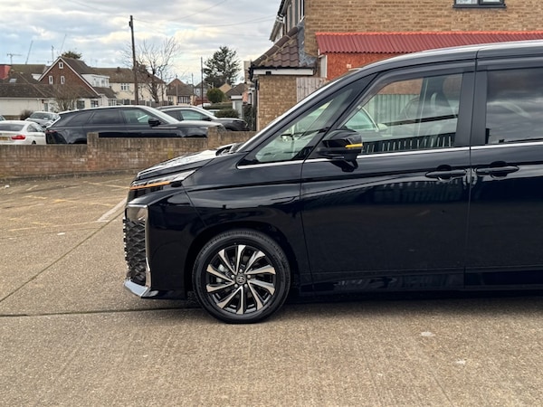 Used Toyota Voxy 2024 for sale - 75570237: Photo 72