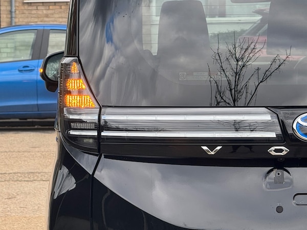 Used Toyota Voxy 2024 for sale - 75570237: Photo 75