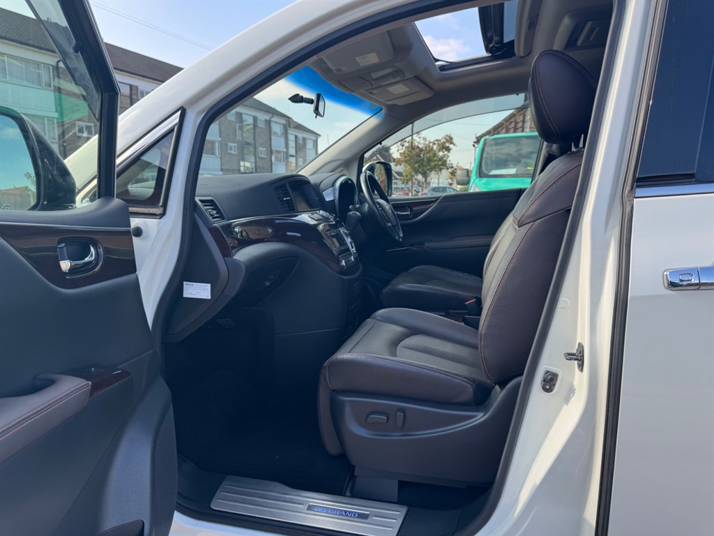 Used Nissan Elgrand 2025 for sale - 76664639: Photo 14