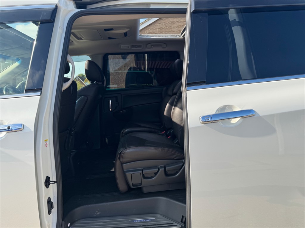 Used Nissan Elgrand 2025 for sale - 76664639: Photo 46