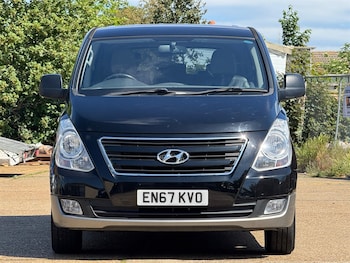 Used Hyundai i800 2018 for sale - 78555779: Photo