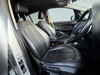 Used BMW 2 Series 2015 for sale - 76799570: Photo