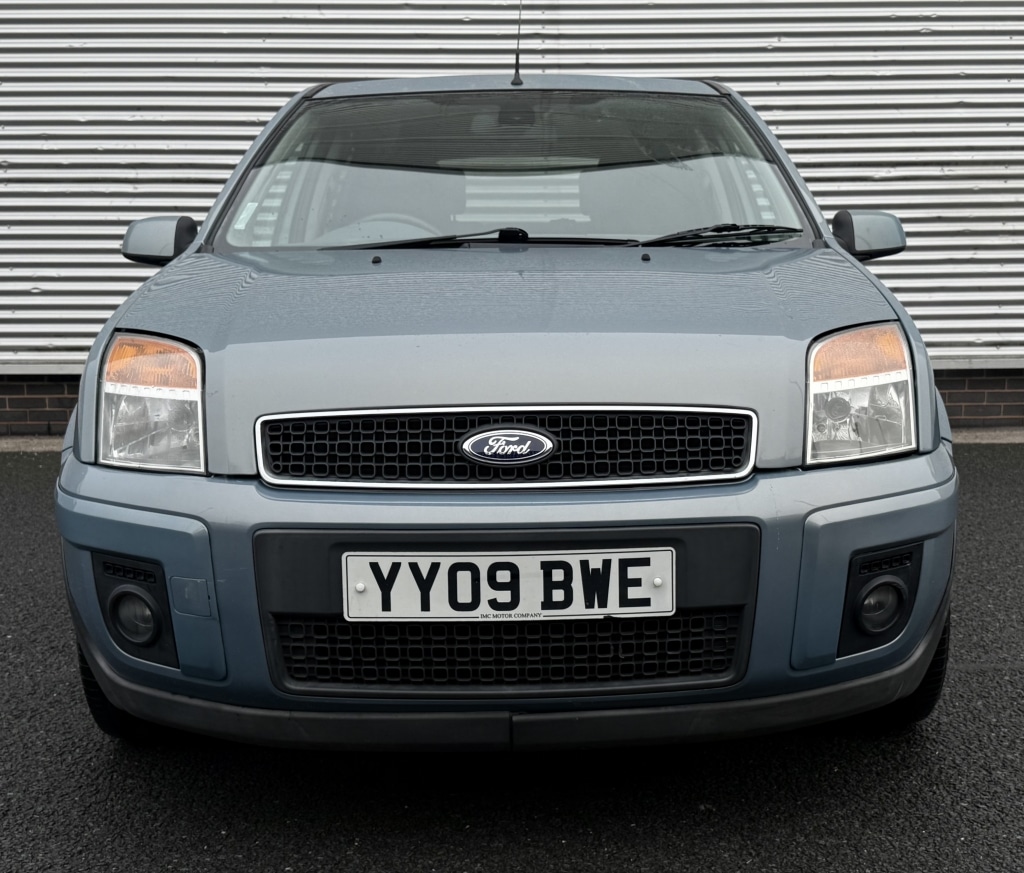 Used Ford Fusion 2009 for sale - 77400143: Photo 2