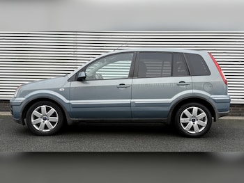 Used Ford Fusion 2009 for sale - 77400143: Photo