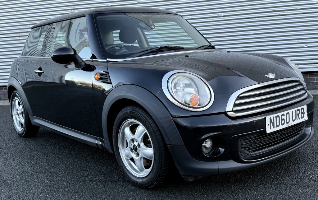 Used MINI Hatch 2010 for sale - 76940530: Photo 1