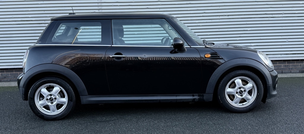 Used MINI Hatch 2010 for sale - 76940530: Photo 7