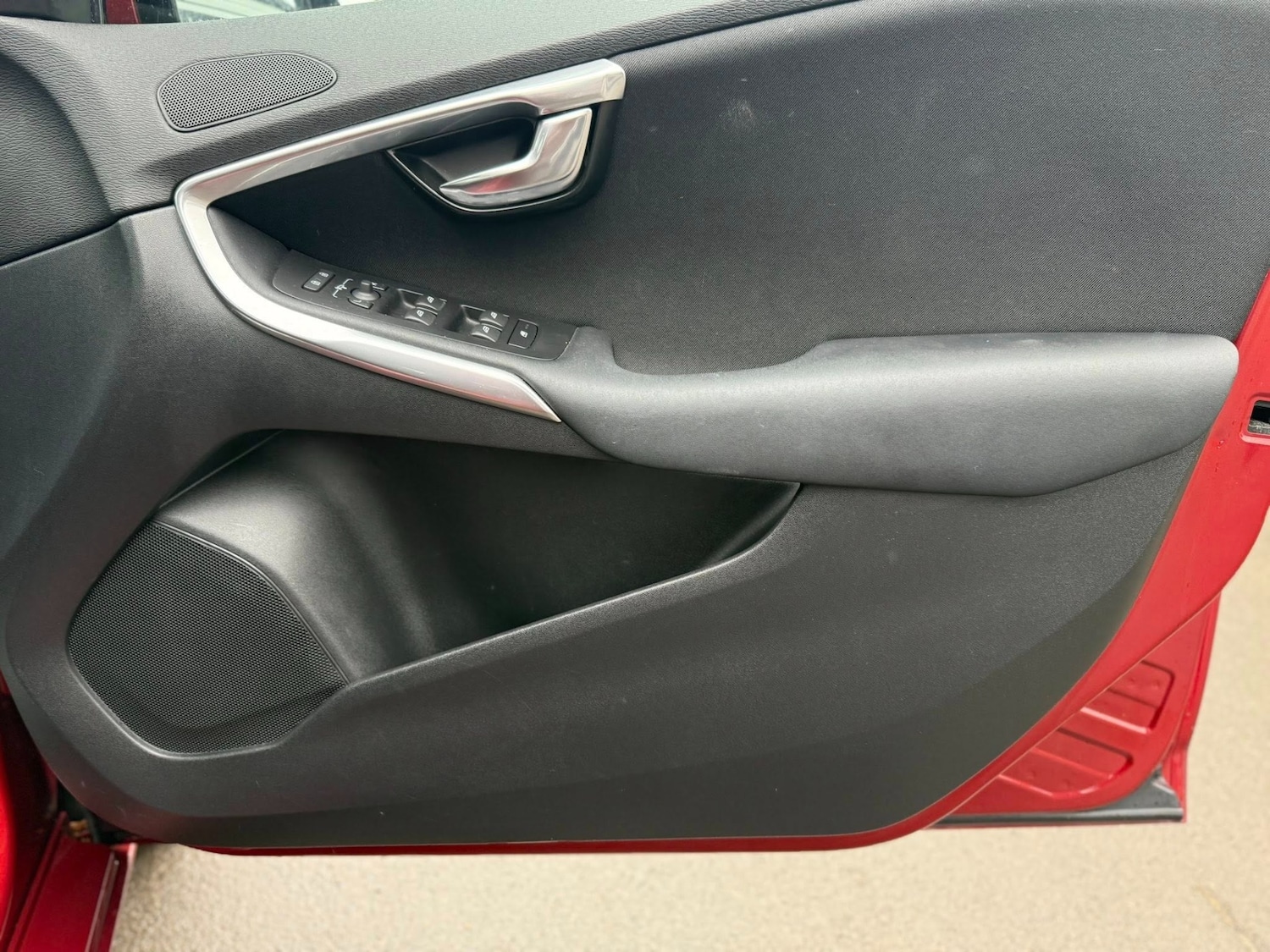 Used Volvo V40 2024 for sale - 78131760: Photo 13