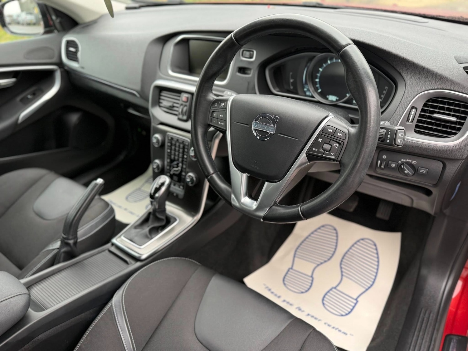 Used Volvo V40 2024 for sale - 78131760: Photo 15