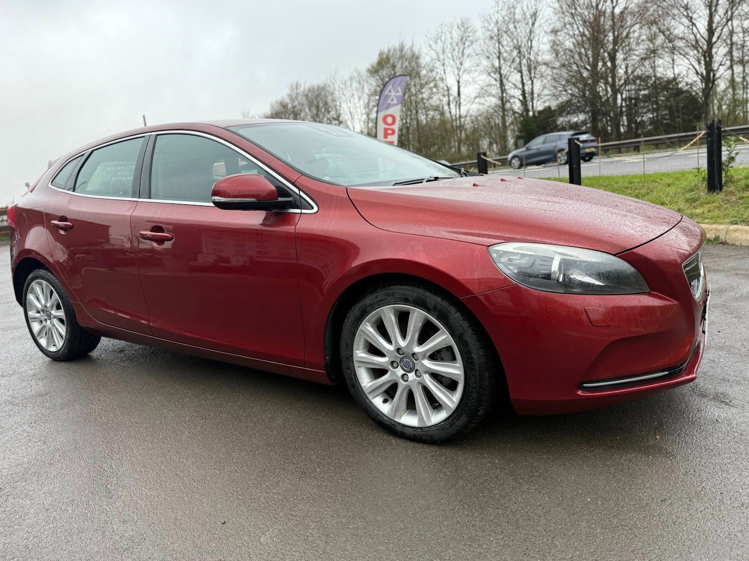 Used Volvo V40 2024 for sale - 78131760: Photo 9